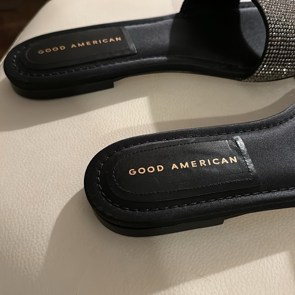 Good American Crystal Crush Standout Slide - size 9 - Picture 5 of 6